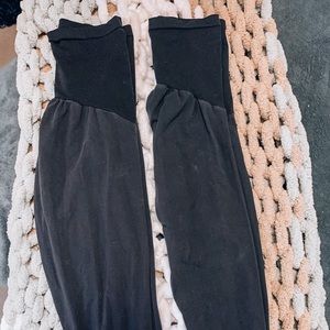 2 pairs of Motherhood Maternity Leggings